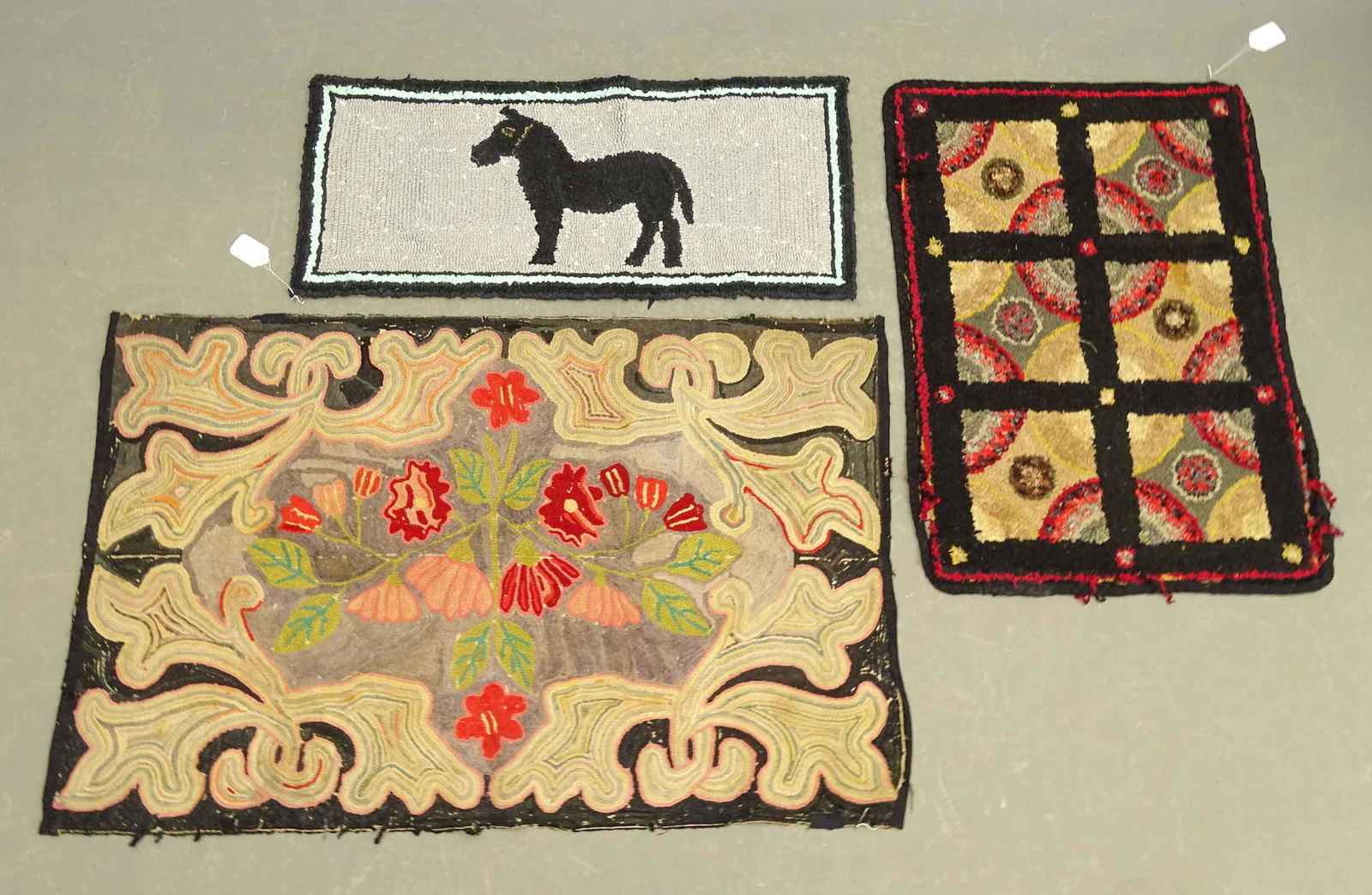 Hooked Rug Lot (1 of 7)