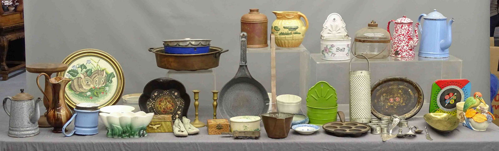 Misc. Table Lot (1 of 14)