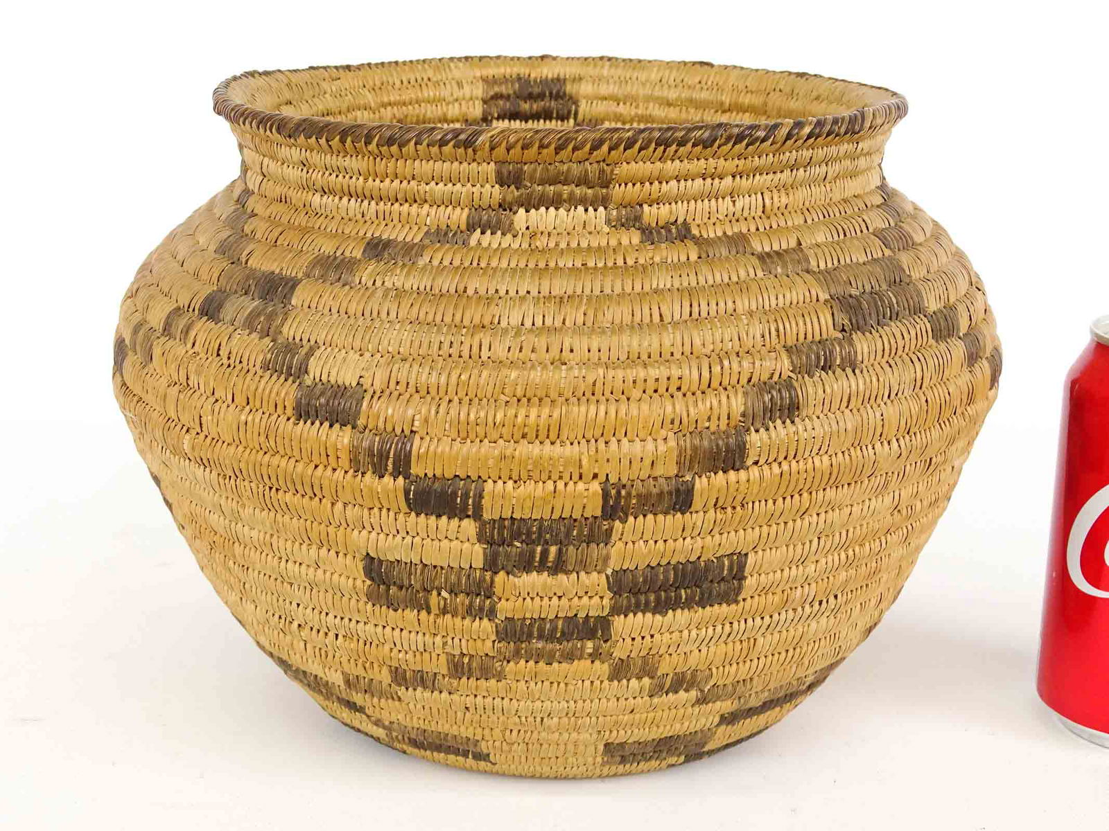 Native American Basket (1 of 4)