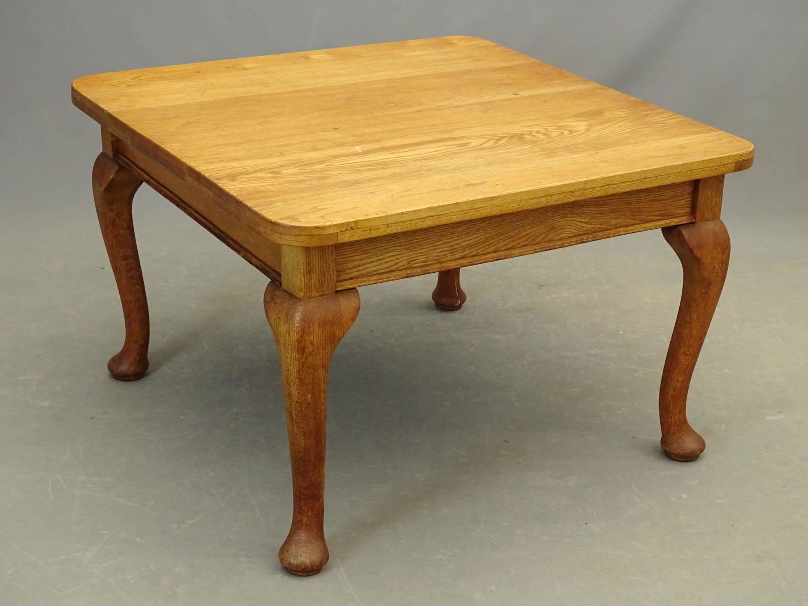 Oak Table (1 of 3)