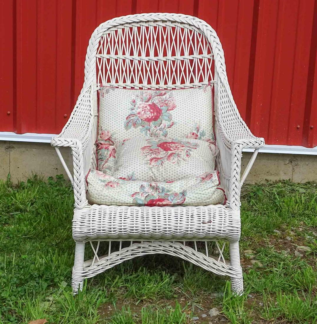 Wicker Arm Chair (1 of 4)