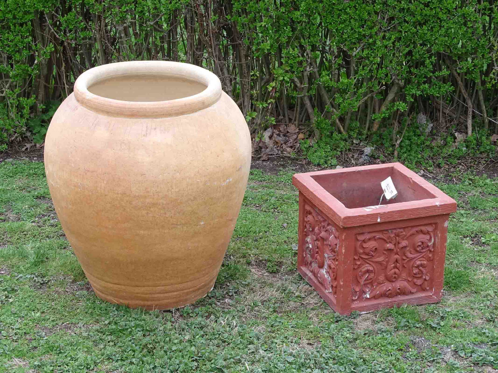 Lot of Pottery Pots (1 of 5)