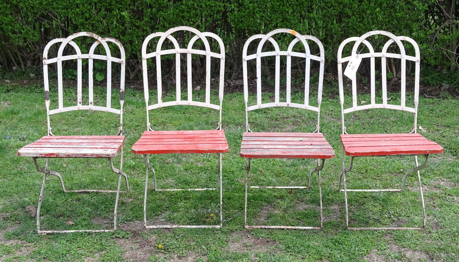 Set of 4 Folding Chairs (1 of 5)