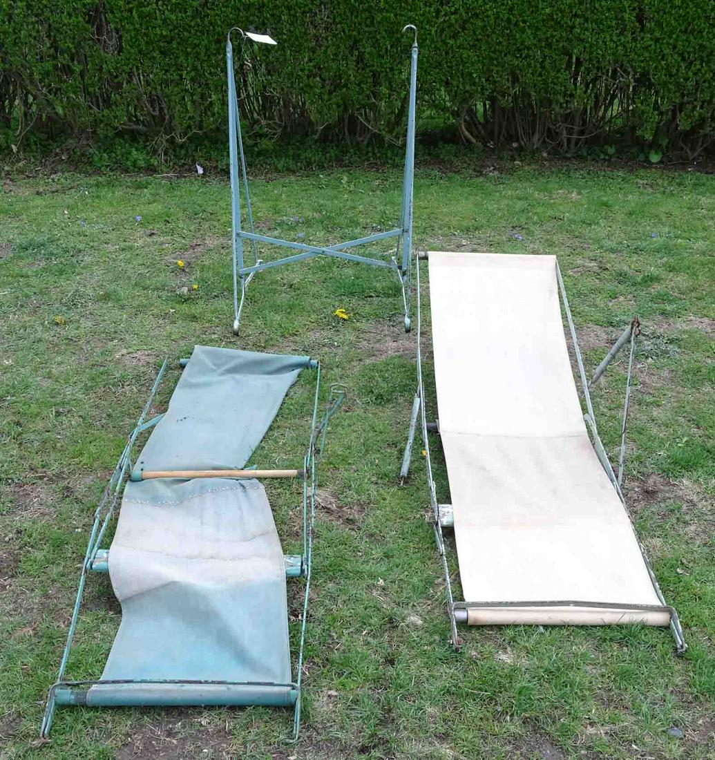 Swing Rocker: Strap steel swing rocker.