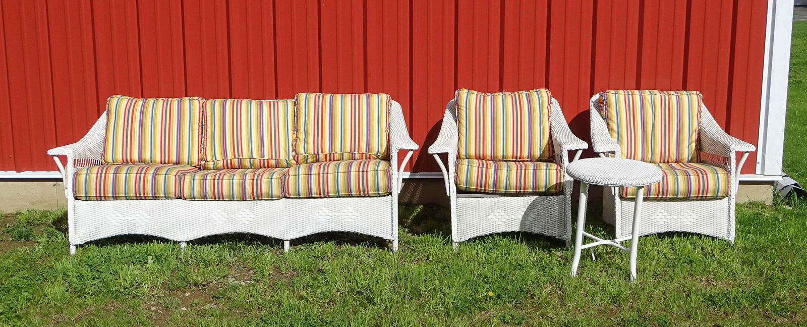 Wicker Patio Set (1 of 7)