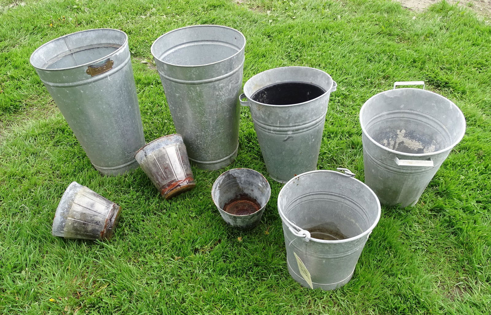 Galvanized Flower Bucket Lot (1 of 4)