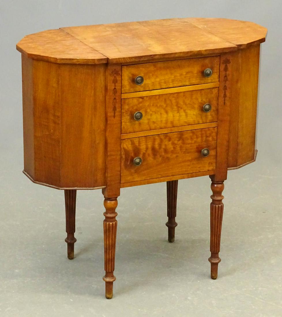 Maple Sewing Stand (1 of 5)