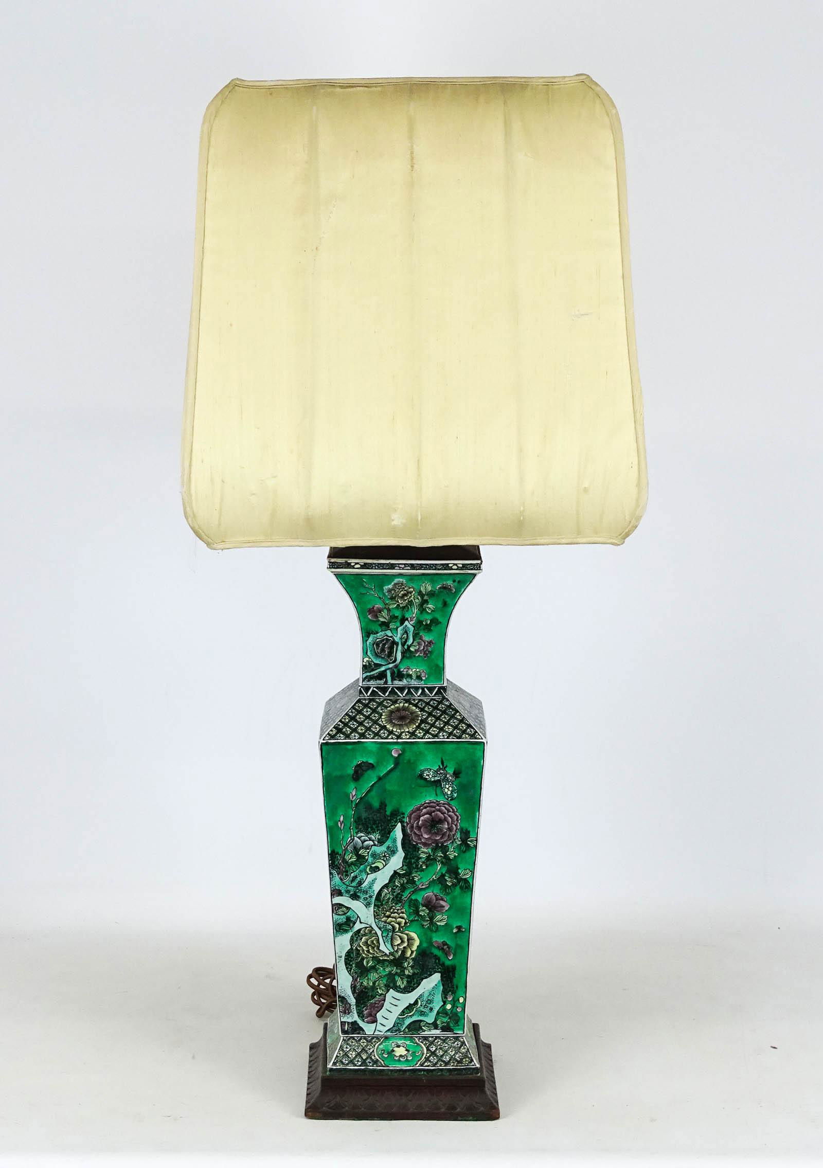 Chinese Ceramic Lamp (1 of 3)