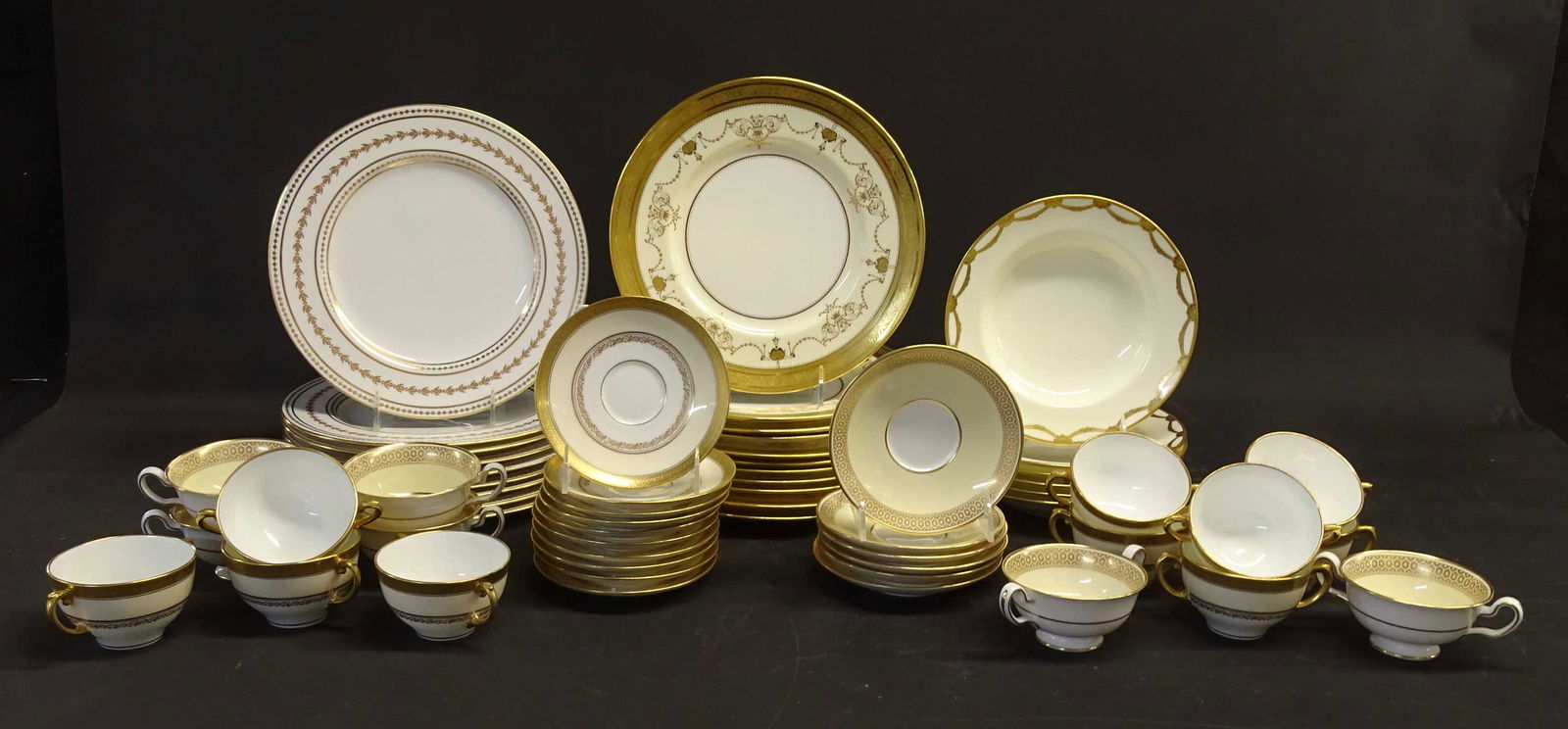 Collection of Gold Rim Porcelain (1 of 11)