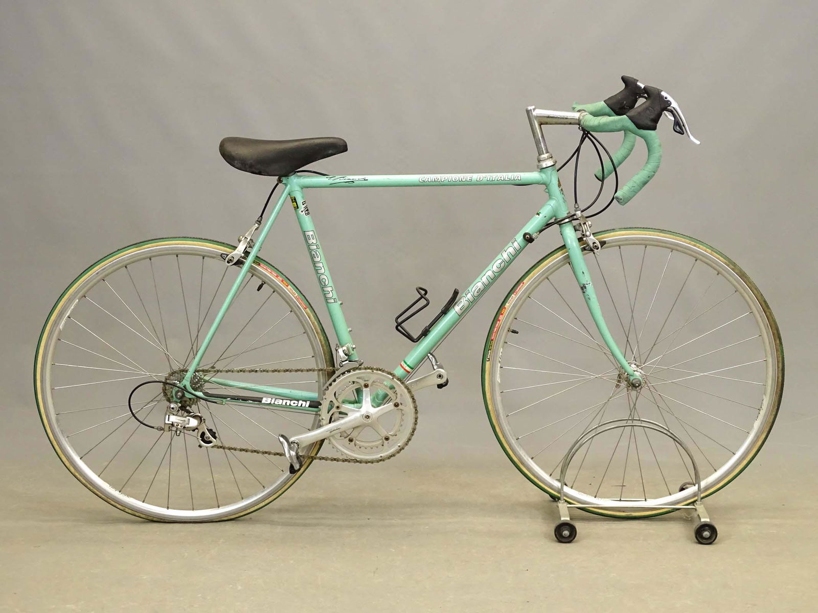 Bianchi Men's Bicycle (1 of 6)