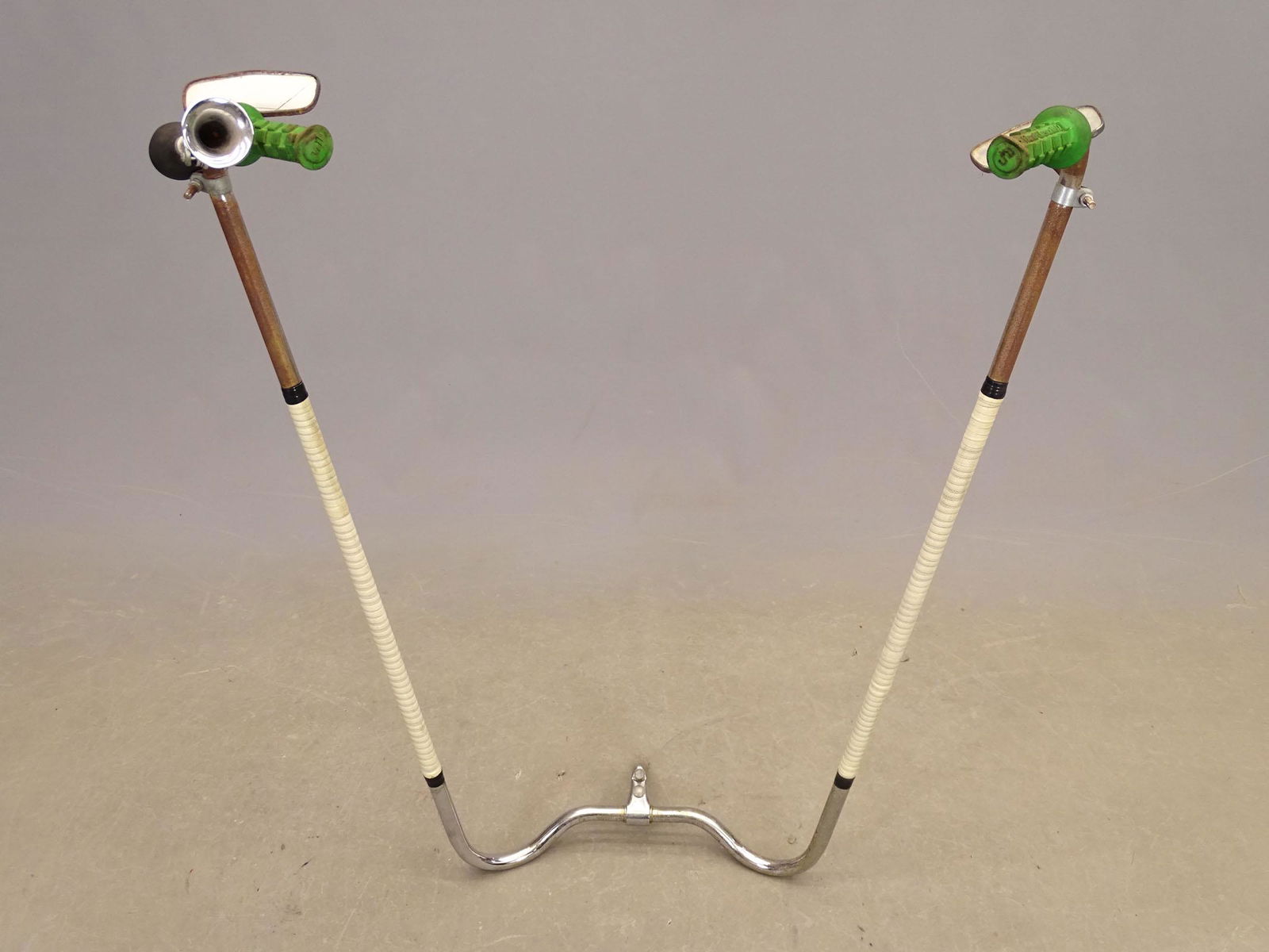 Clown Bicycle Handlebars (1 of 4)