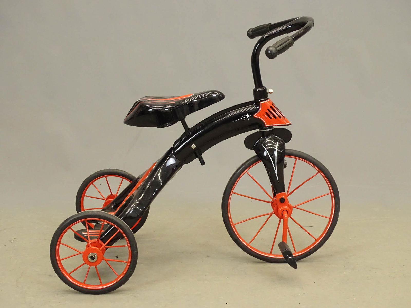 Air Flow Child's Tricycle (1 of 6)