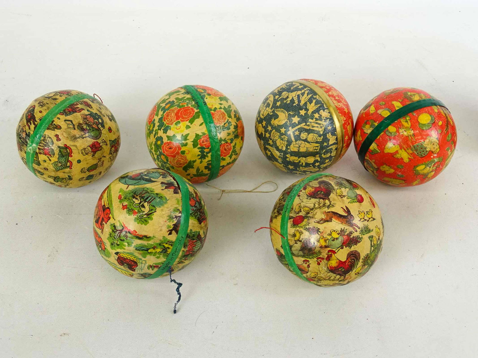 Pressed German Paper Christmas Rattles (1 of 5)