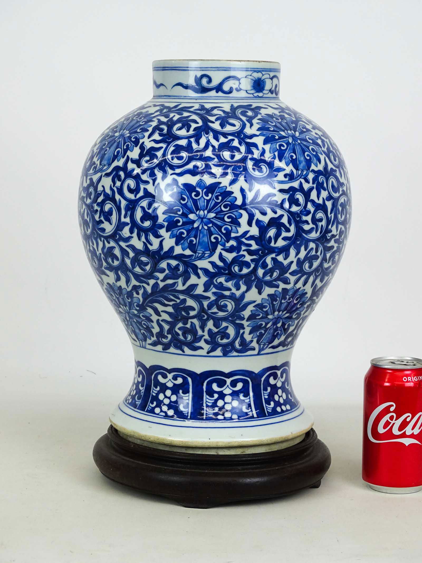 Chinese Ceramic Vase on Stand (1 of 4)