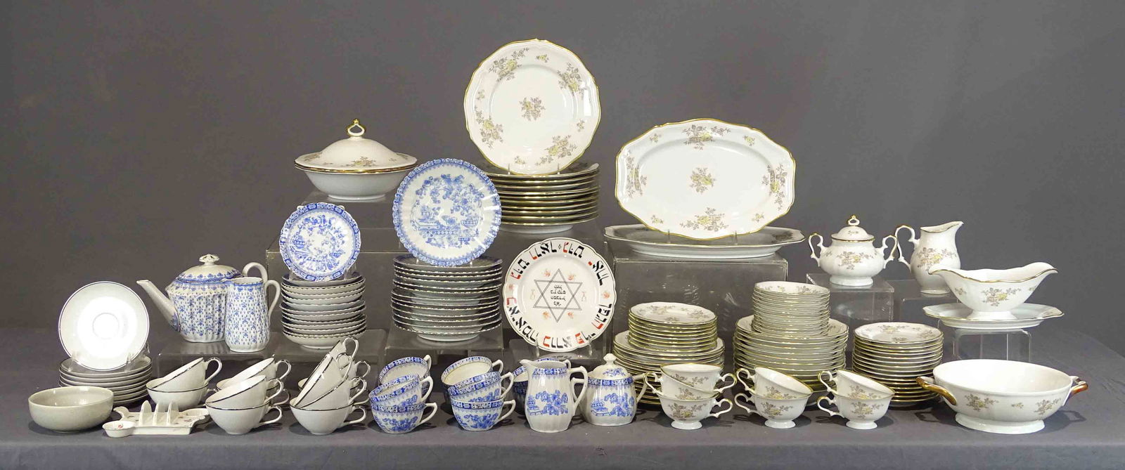 Misc. China Lot (1 of 20)