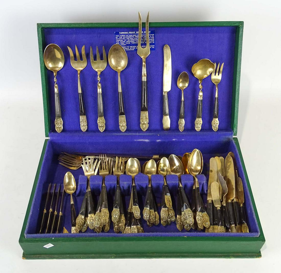 Flatware Set (1 of 4)