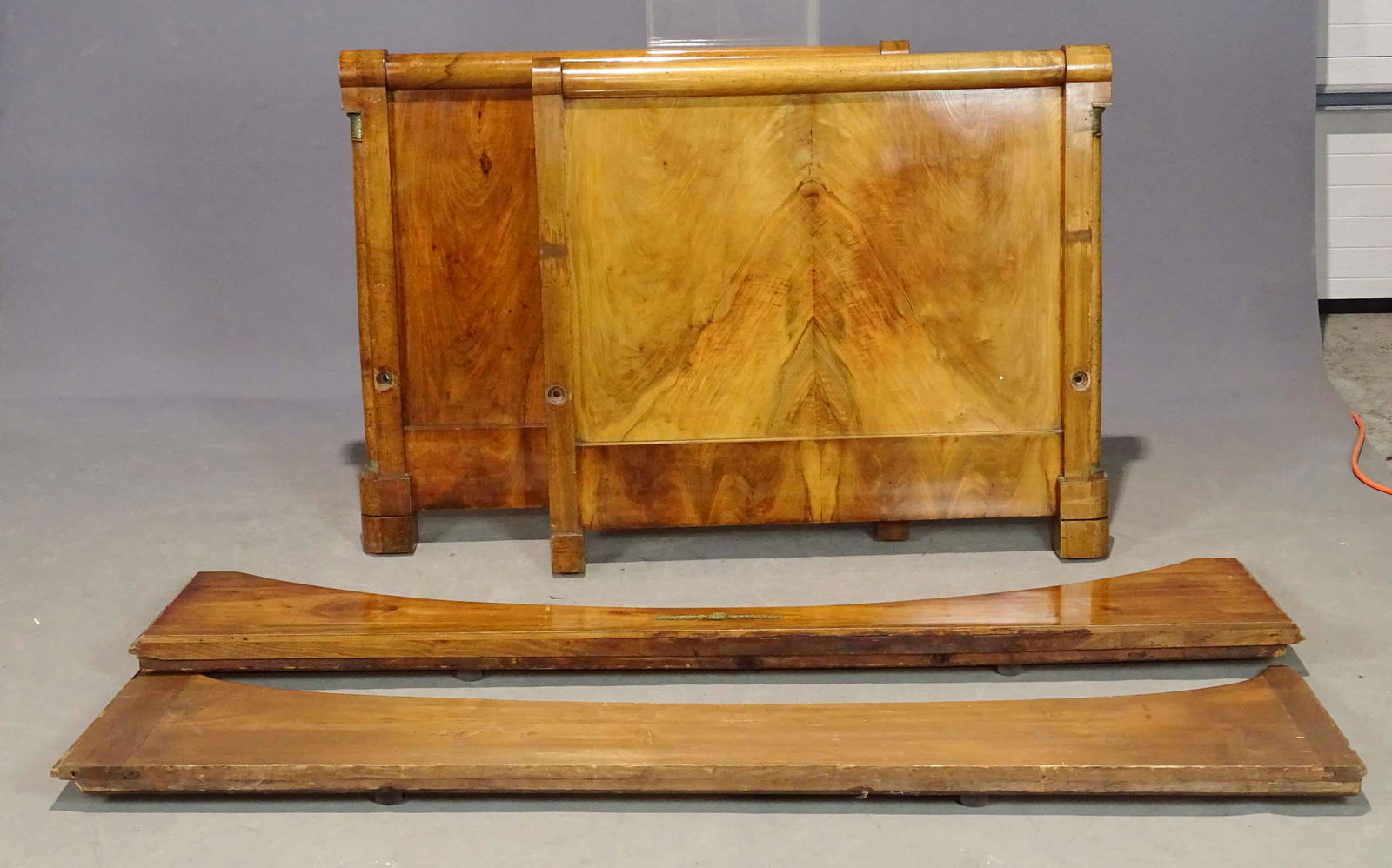 19th c. Continental Daybed (1 of 4)