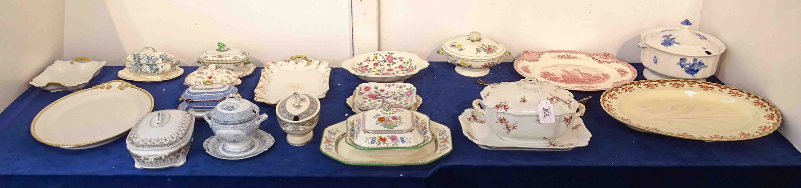 Porcelain Lot (1 of 9)