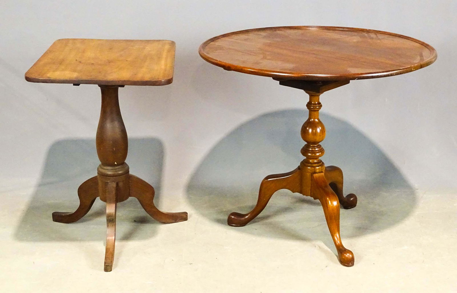 Queen Anne Style Table (1 of 9)