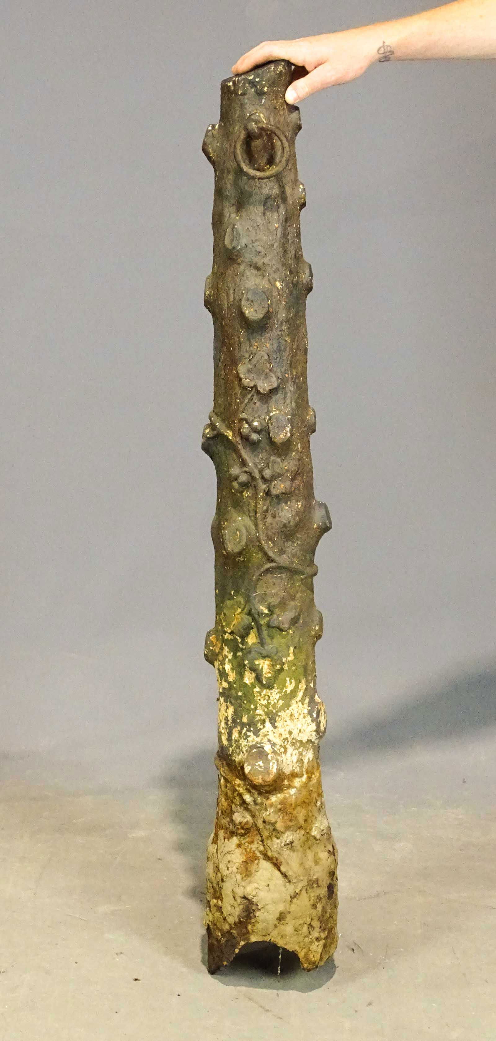 19th c. Stump Form Hitching Post (1 of 5)