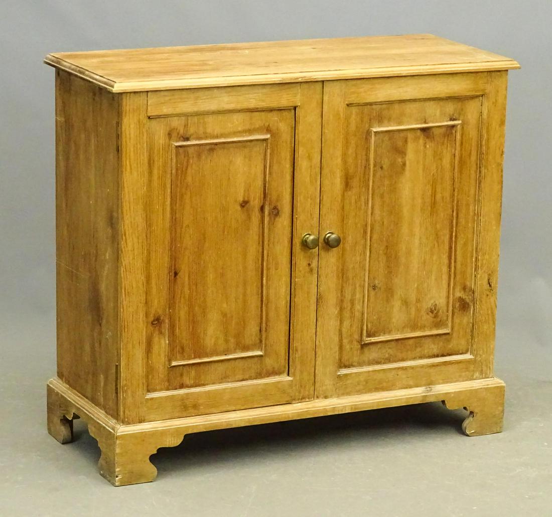 English Pine Cupboard (1 of 4)