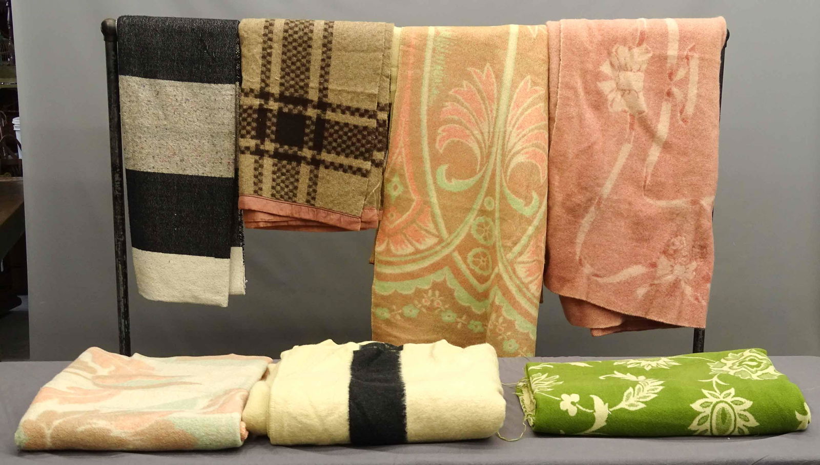 Vintage Blankets (1 of 7)