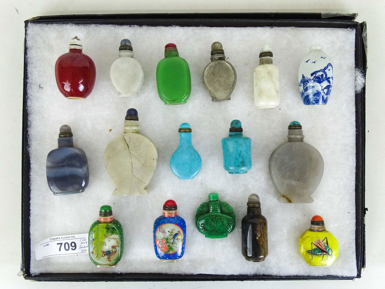 Snuff Bottle Lot (1 of 5)