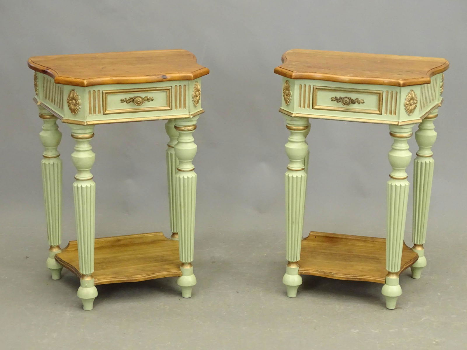Pair Night Stands (1 of 5)