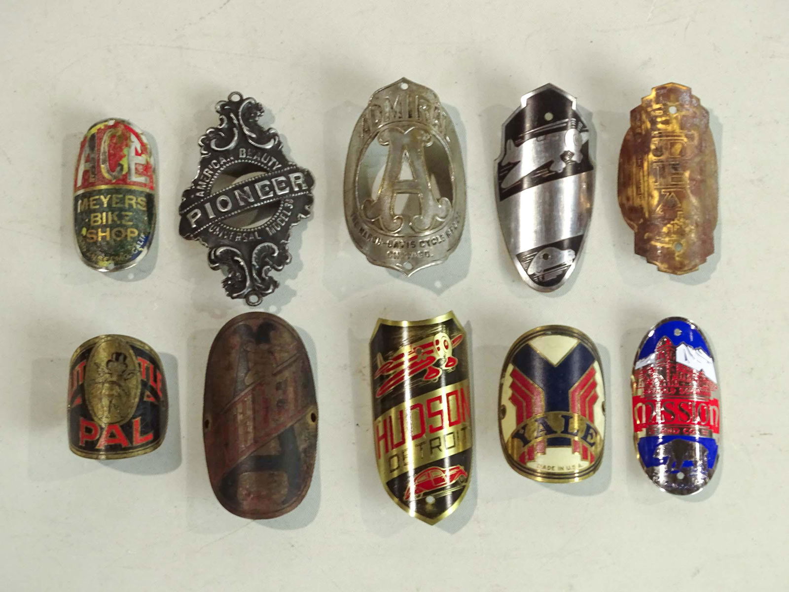 Head Badge Lot (1 of 6)