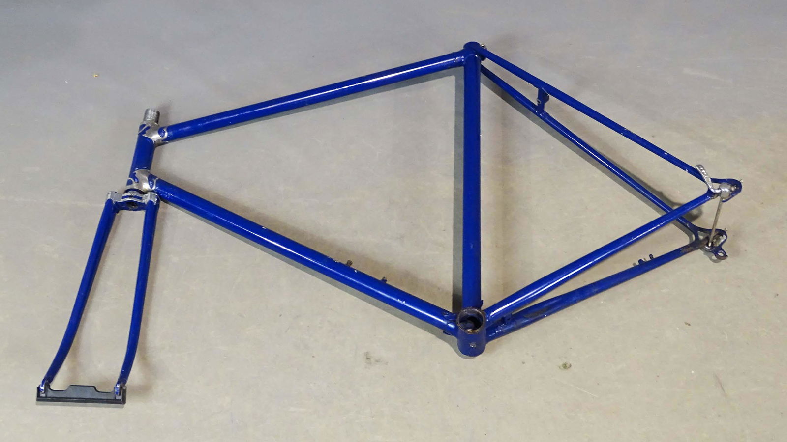 Paralella Frame (1 of 2)