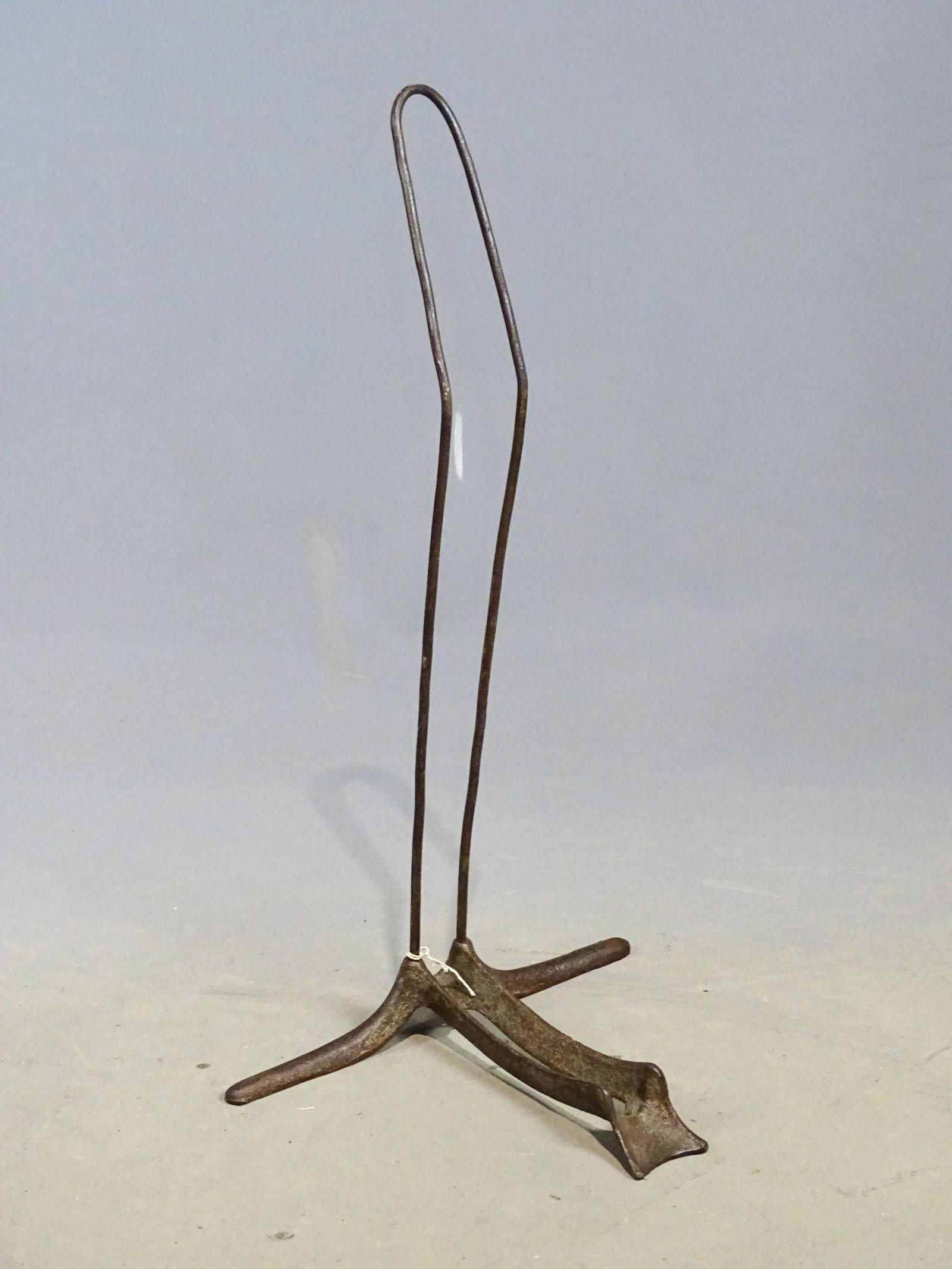 High Wheel Bicycle Stand (1 of 3)