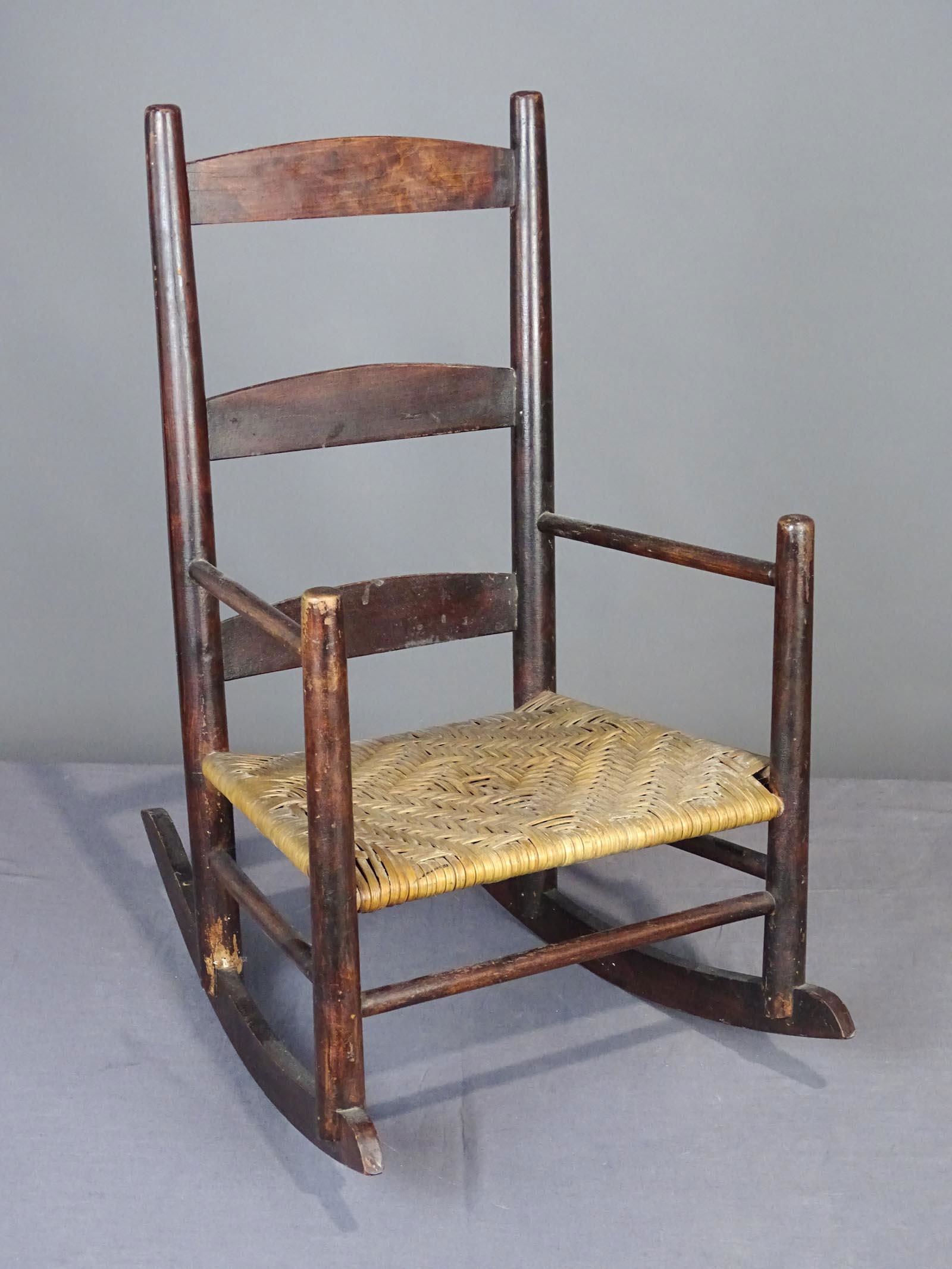 Shaker Child's Chair (1 of 3)