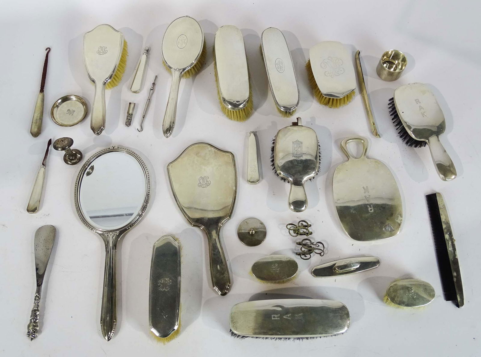 Sterling Vanity Set (1 of 7)