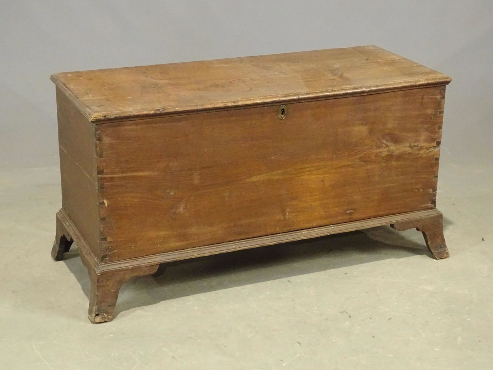 19th c. Hepplewhite Blanket Box: Early 19th c. flared foot Hepplewhite blanket box. 43 1/2" x 18" x 22 1/2".