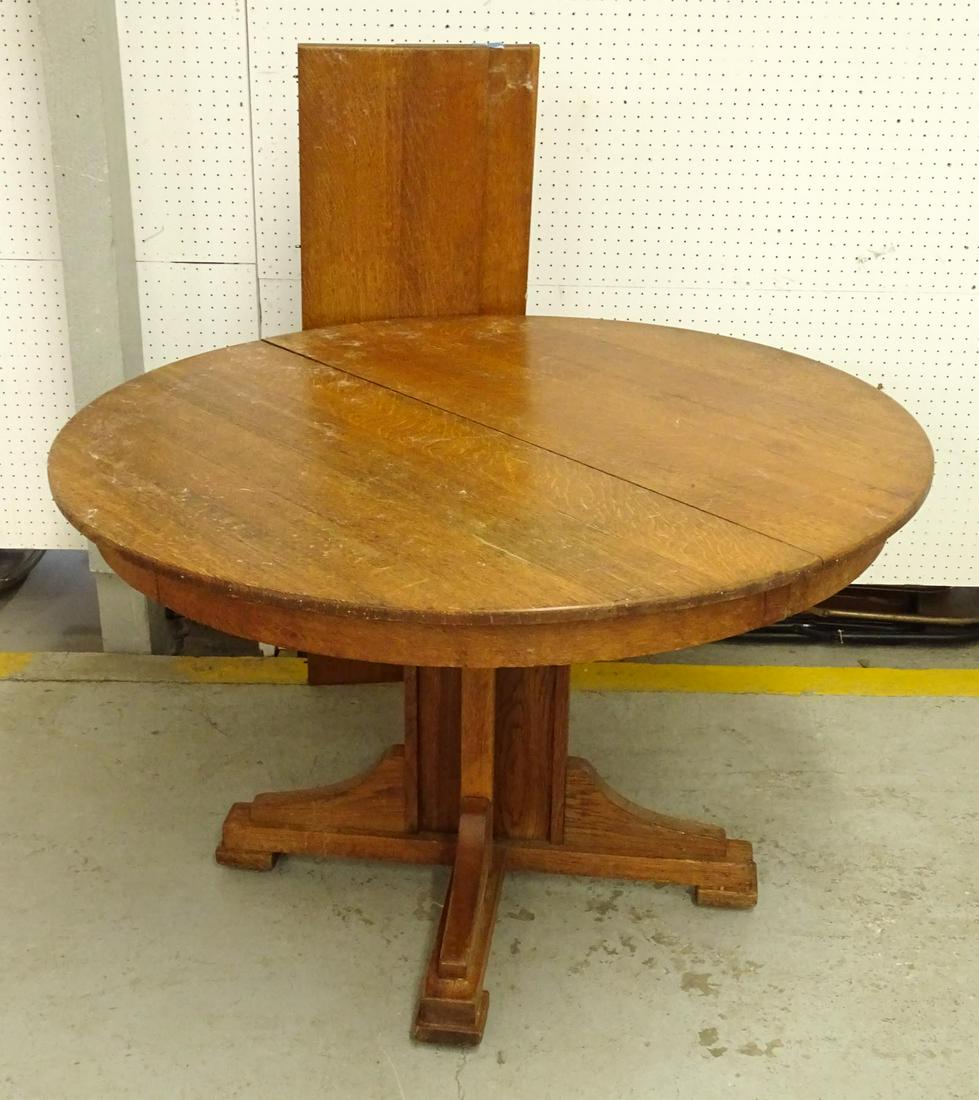 Victorian Round Oak Table (1 of 4)