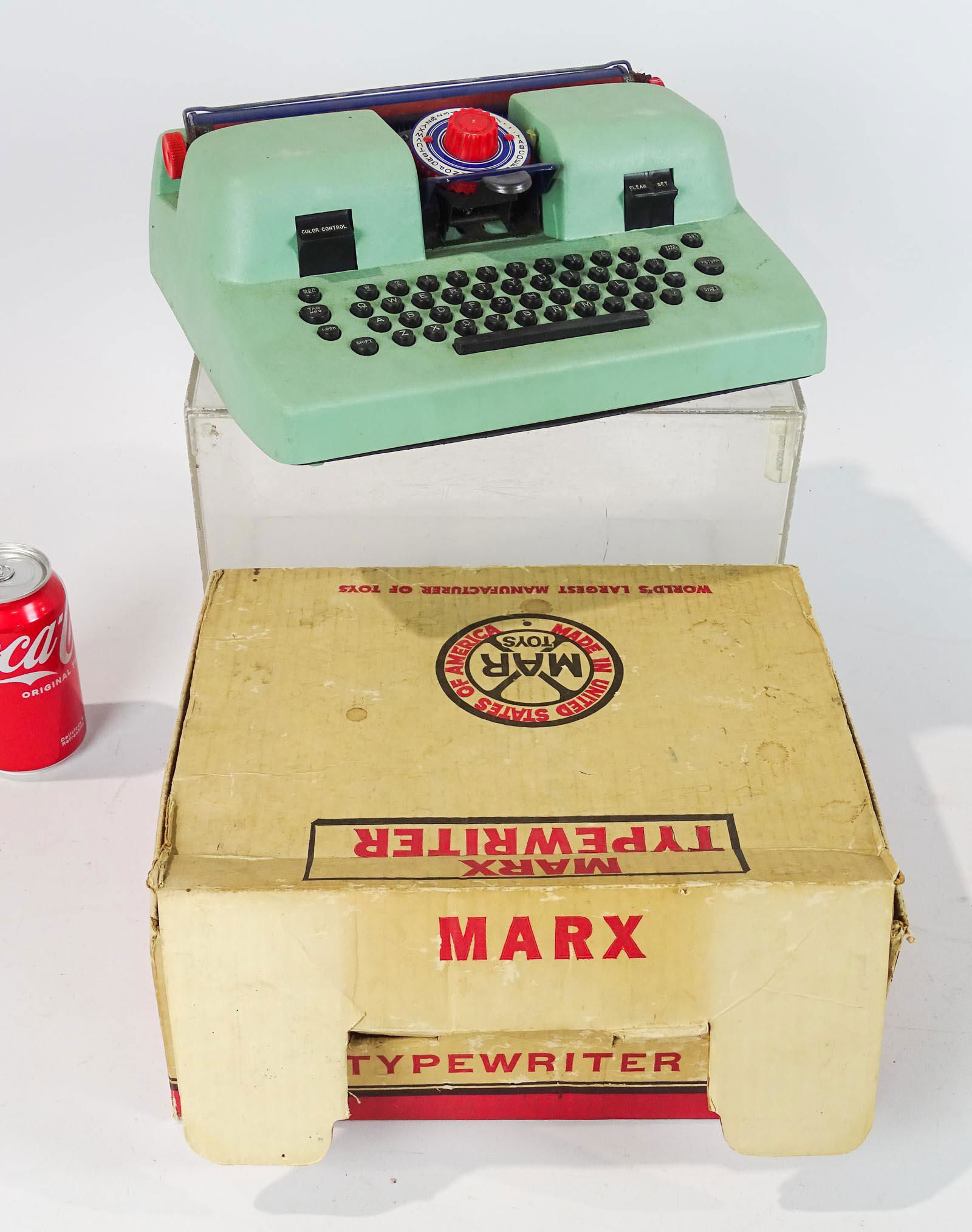 Marx Toy Typewriter (1 of 4)