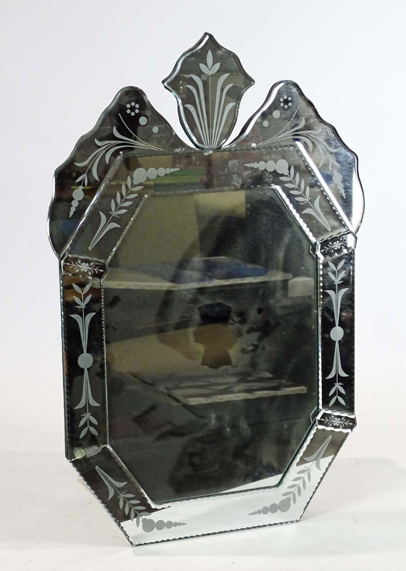 Murano Mirror (1 of 4)