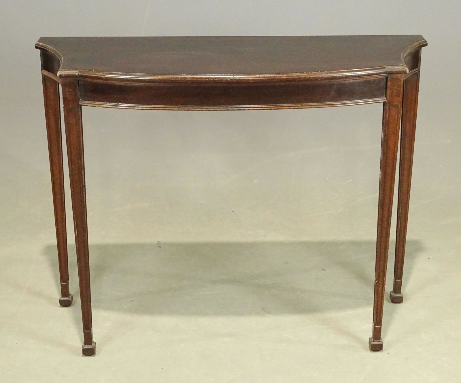 Console Table: Mahogany console table. 42" x 17" x 32".