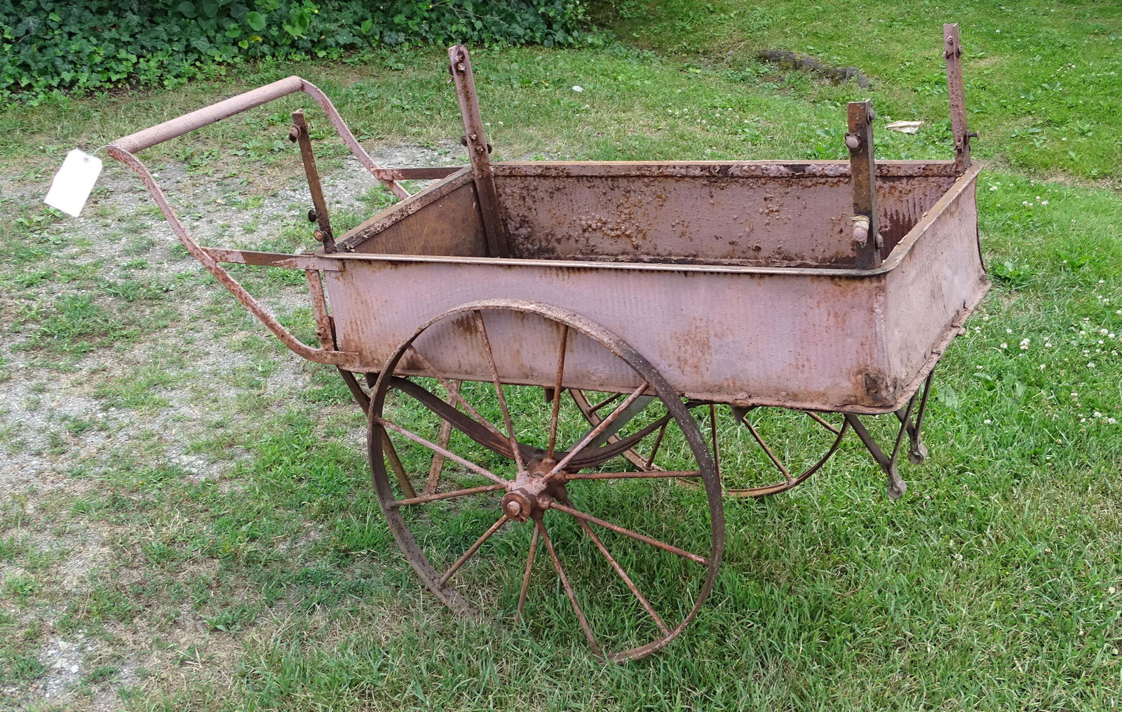 Vintage Metal Flower Cart (1 of 5)