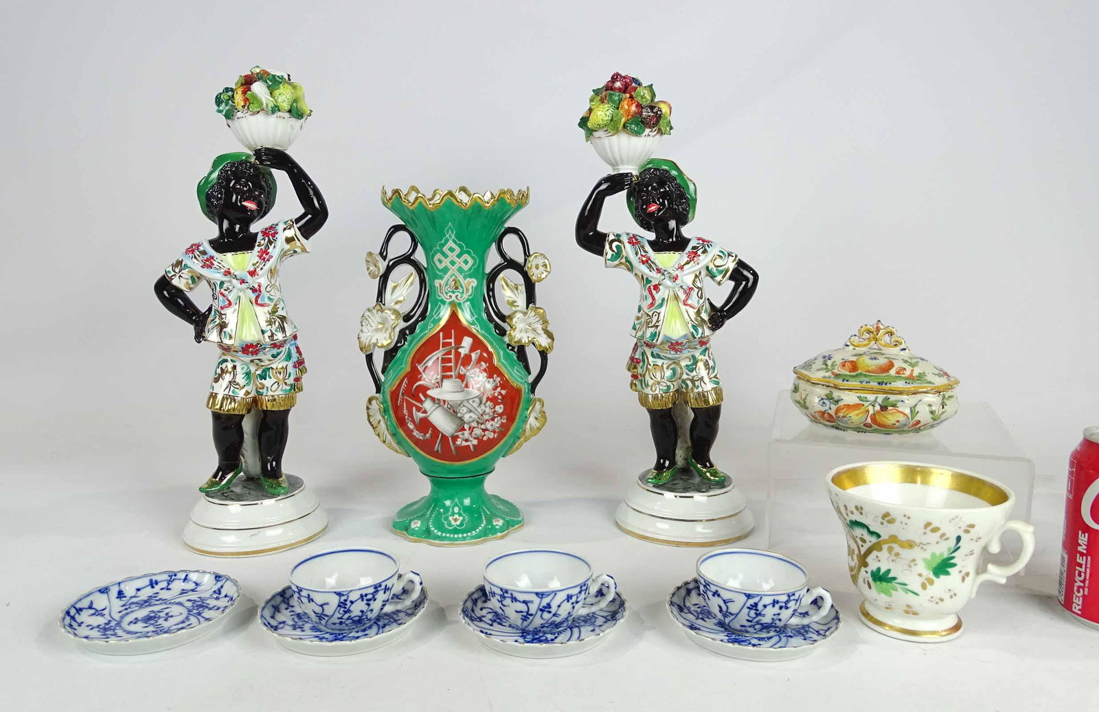 Porcelains Lot (1 of 17)