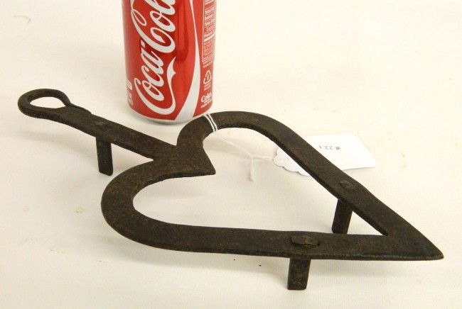 Heart Trivet: Blacksmith made iron heart trivet. 11" Length.