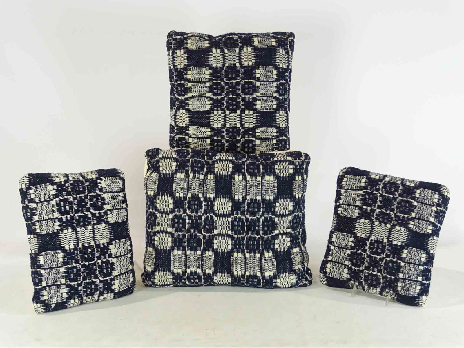 Coverlet Pillows (1 of 3)