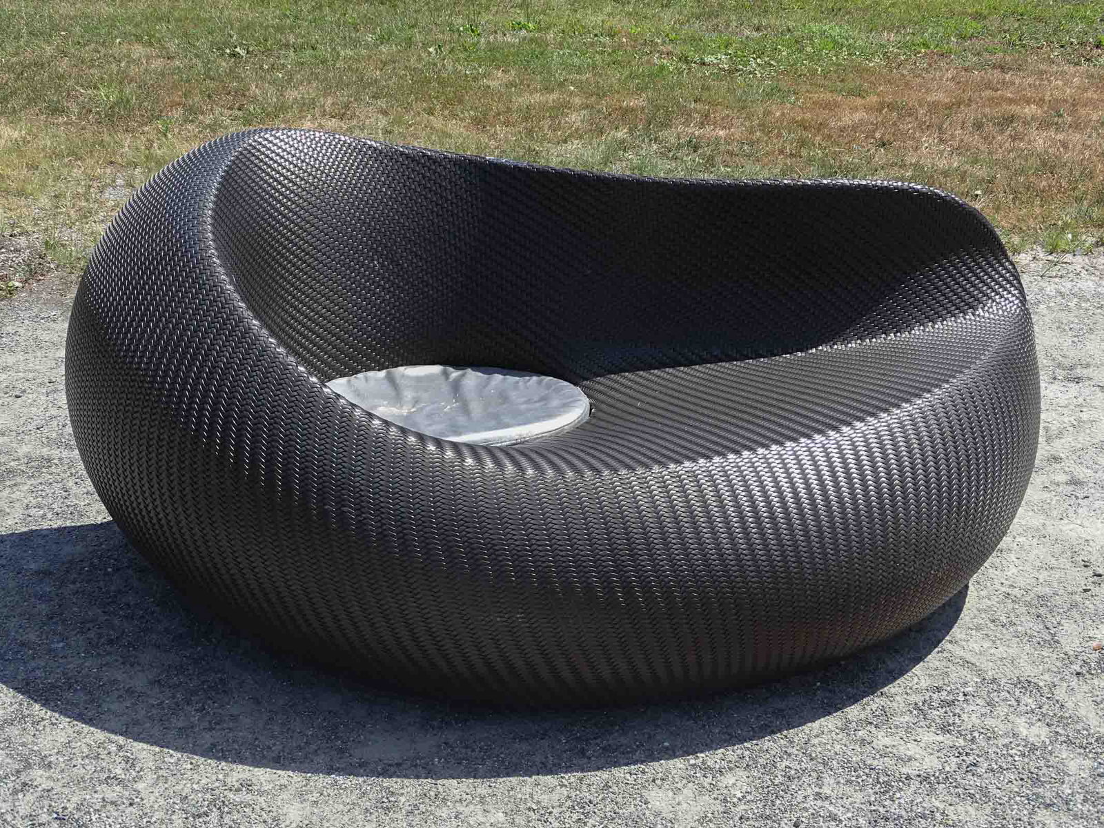 Modern Design Resin Chaise: Modern design resin wicker style chaise. 67" L.. Labeled "DEDON".