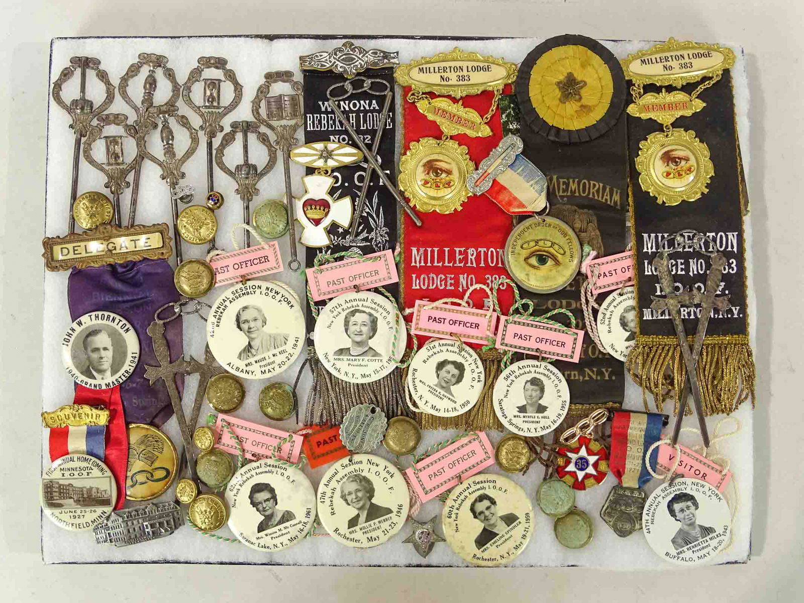 Independent Order of Odd Fellows Lot (1 of 5)