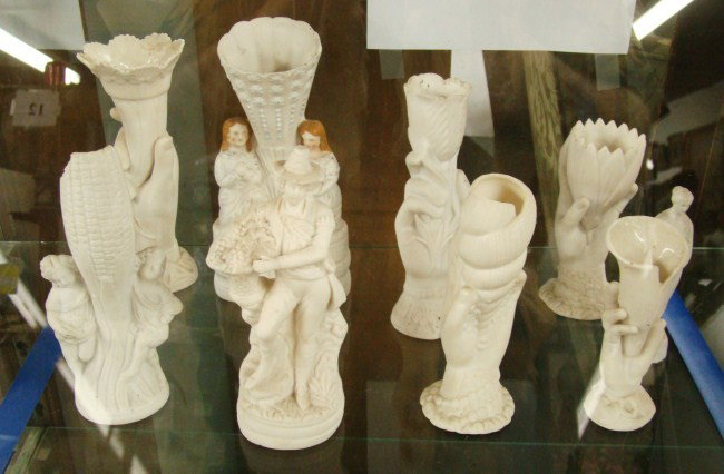 Parian Lot: Lot 8 early various Parian items including hand vases etc., imperfections.