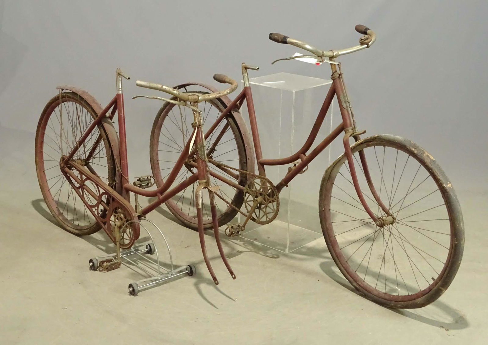 Two Pneumatic Safety Bicycles (1 of 14)