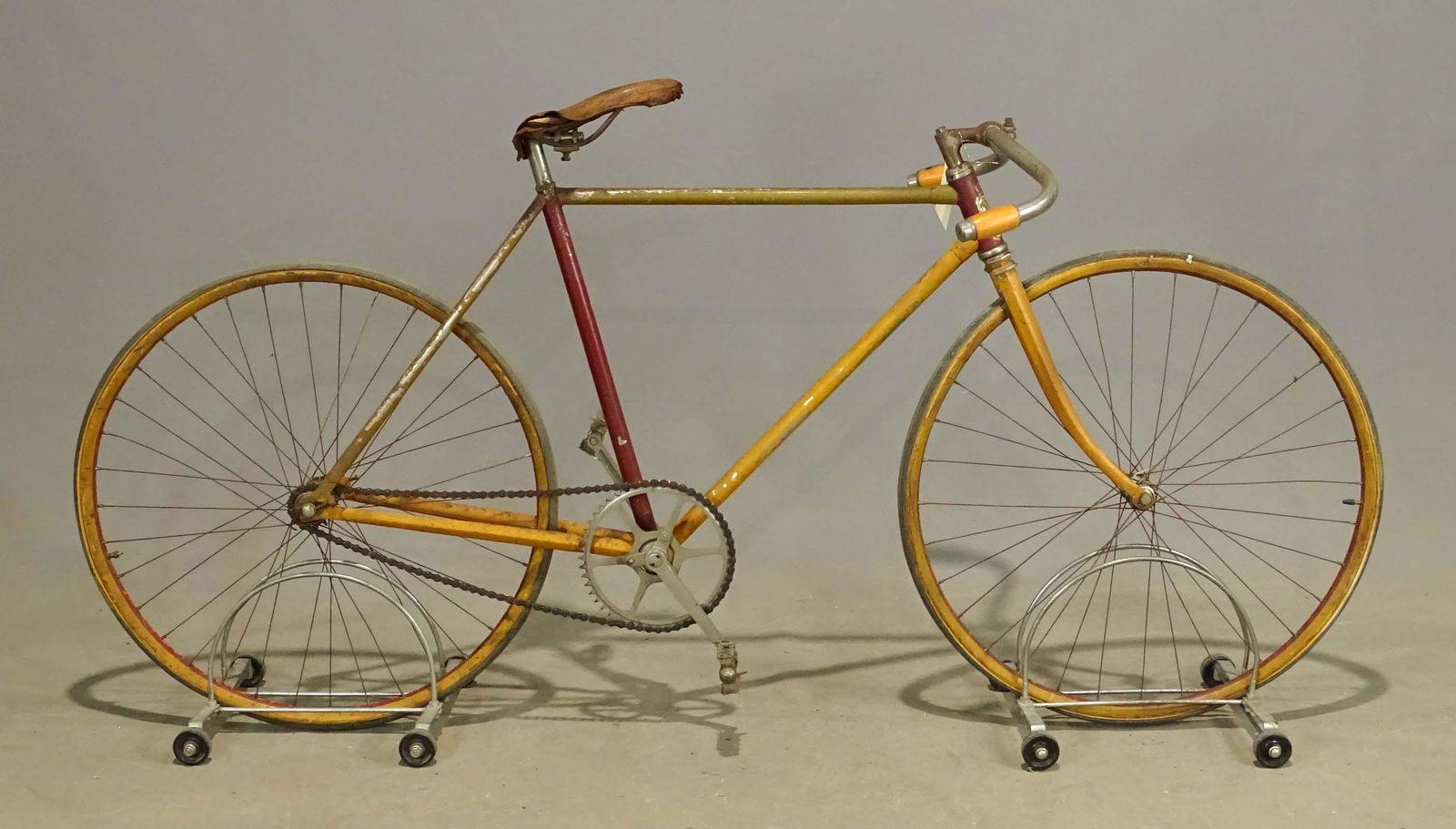 Regal Pneumatic Safety Bicycle (1 of 9)