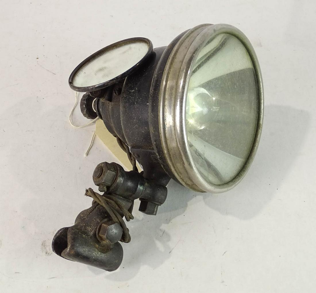 Windshield Mount Spot Light: Windshield mount spot light. Good condition.