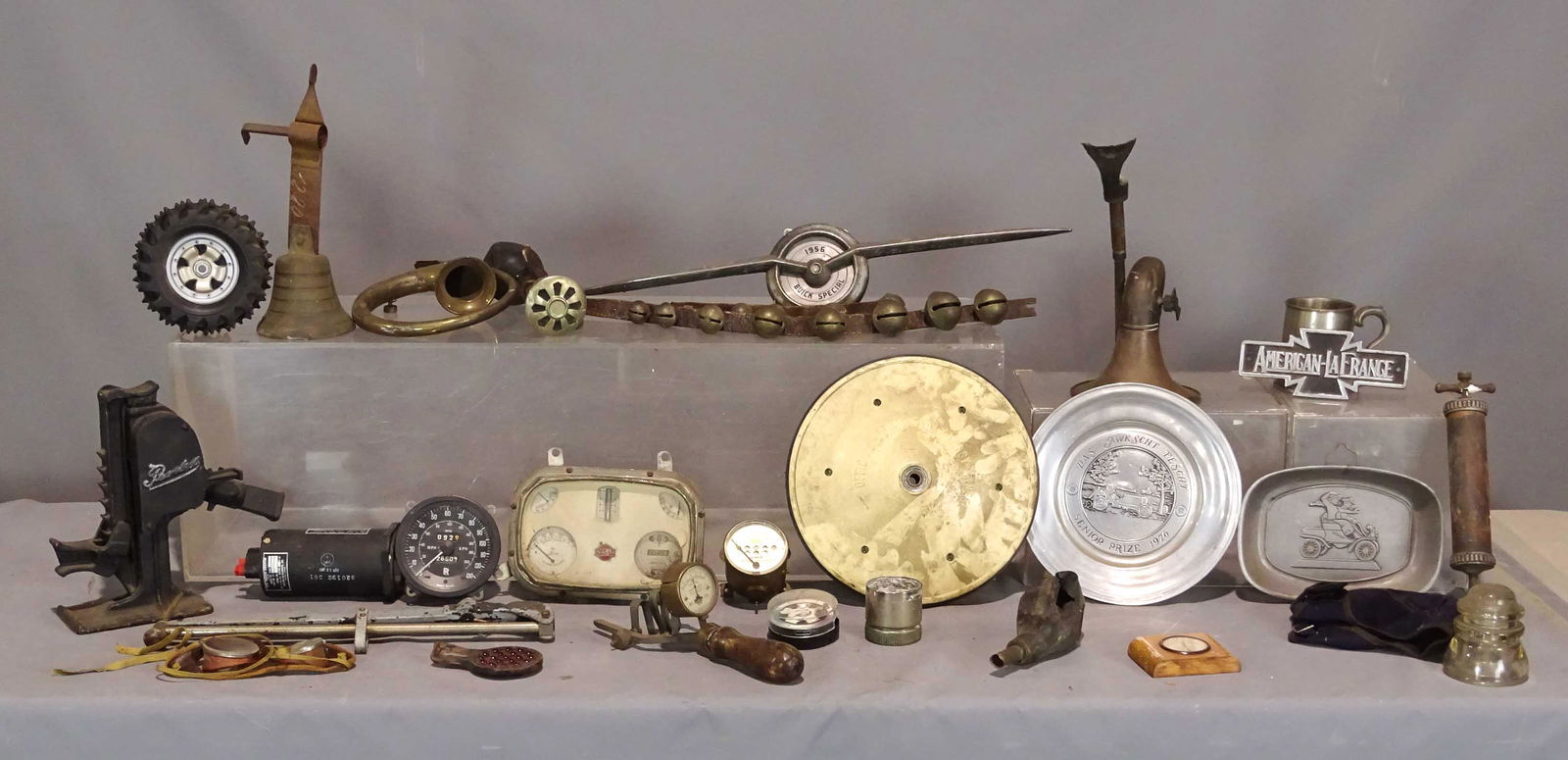 Automobile Lot (1 of 14)