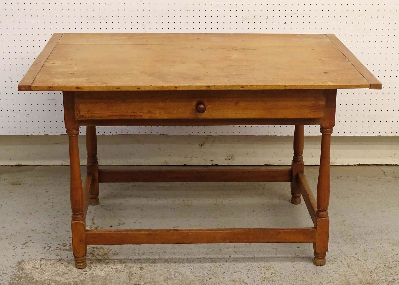 18th c. Tavern Table (1 of 5)